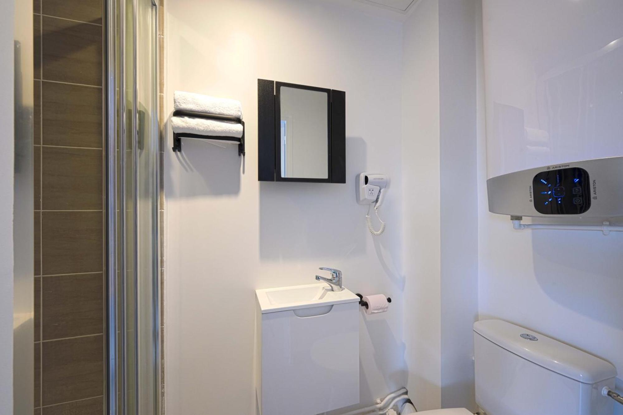 Modern Bright Apartment In Appart'Hotel Saint-Maur-des-Fosses Bagian luar foto